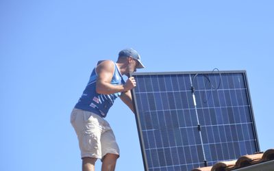 Installation de panneaux photovoltaïques à Guiche – Maison individuelle